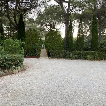 170m2 Dans La Foret A 5 Minutes De La Plage Six-Fours-les-Plages
